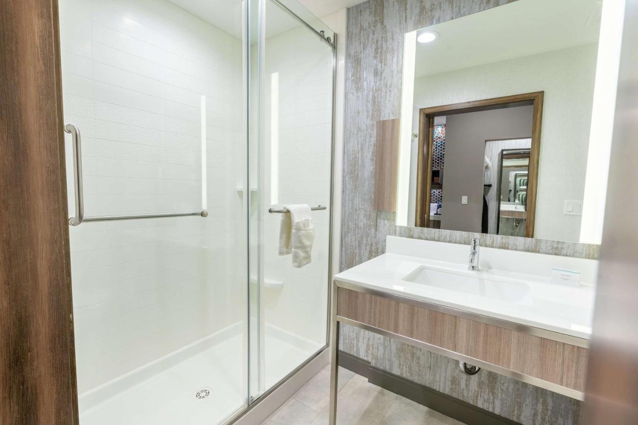 Hilton Garden Inn Wichita Downtown, Ks Luaran gambar